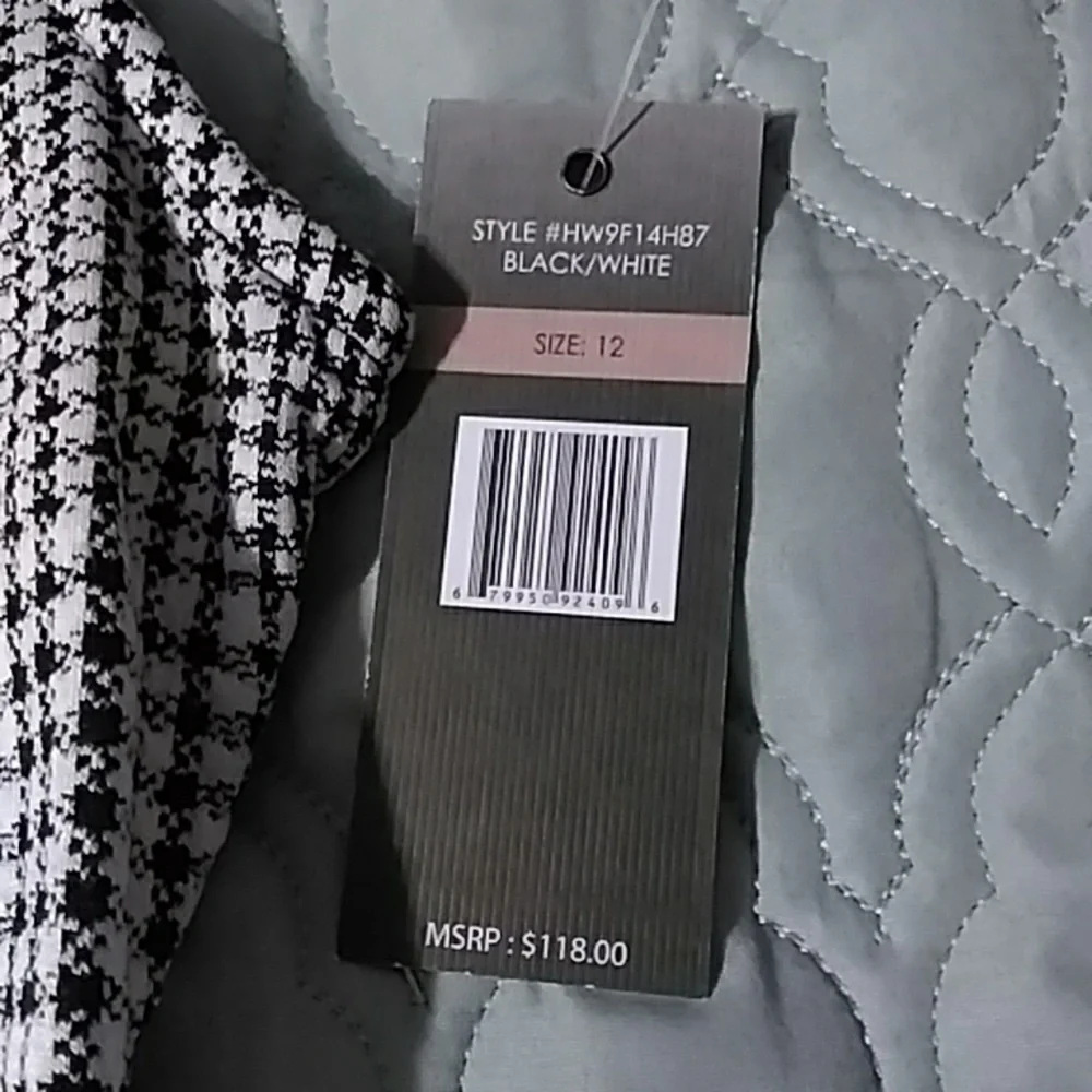 Sharagano Sleeveless Plaid Sheath Dress - Picture 2 of 6